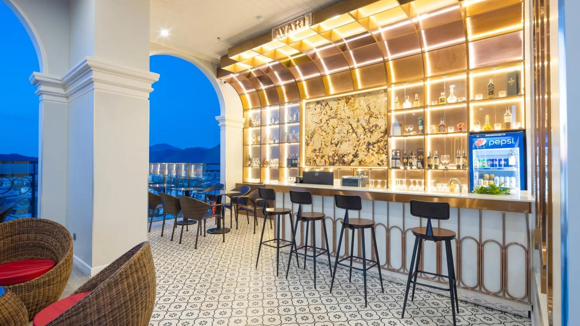 Avari Hotel Nha Trang