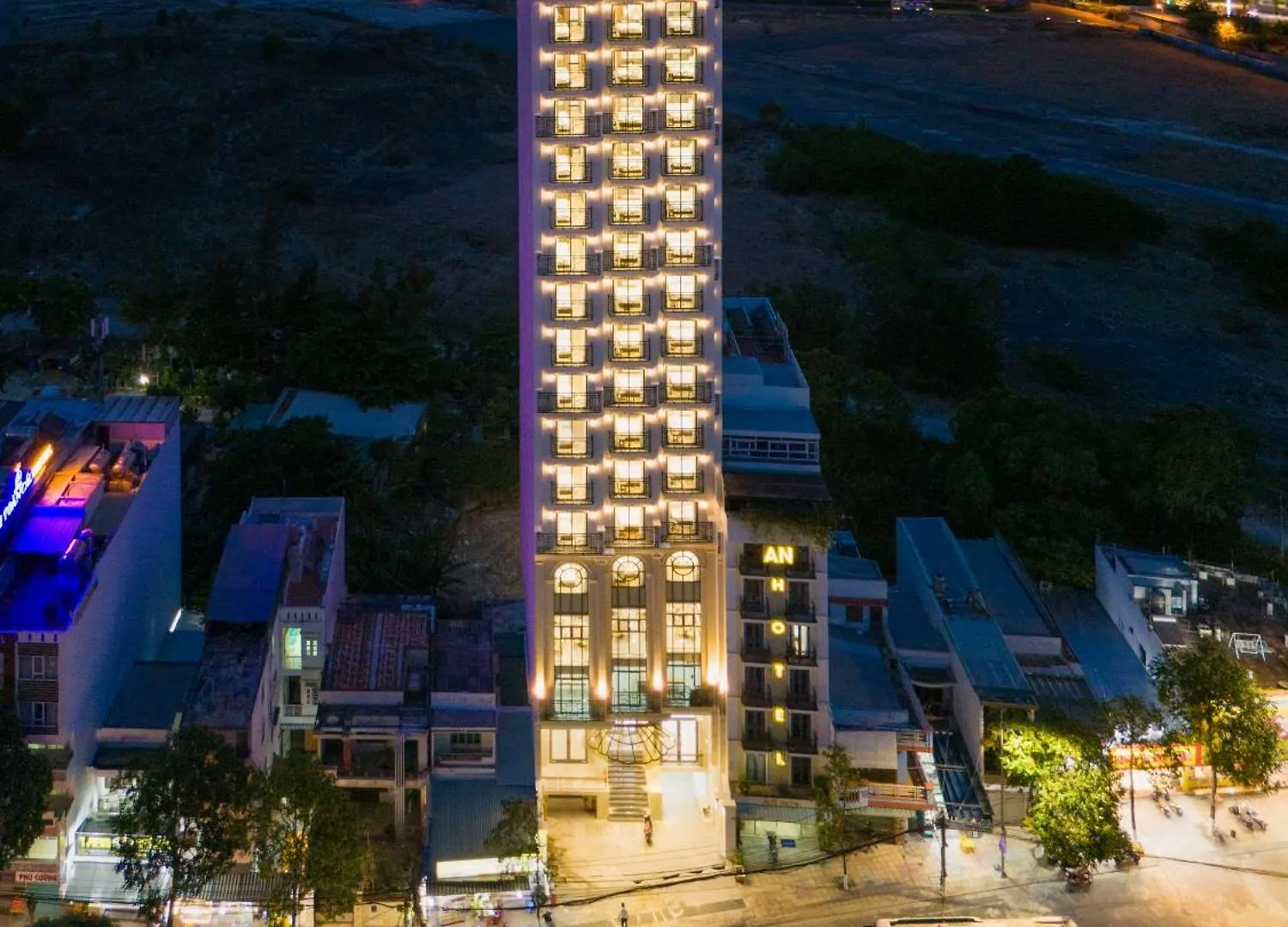 Avari Hotel Nha Trang