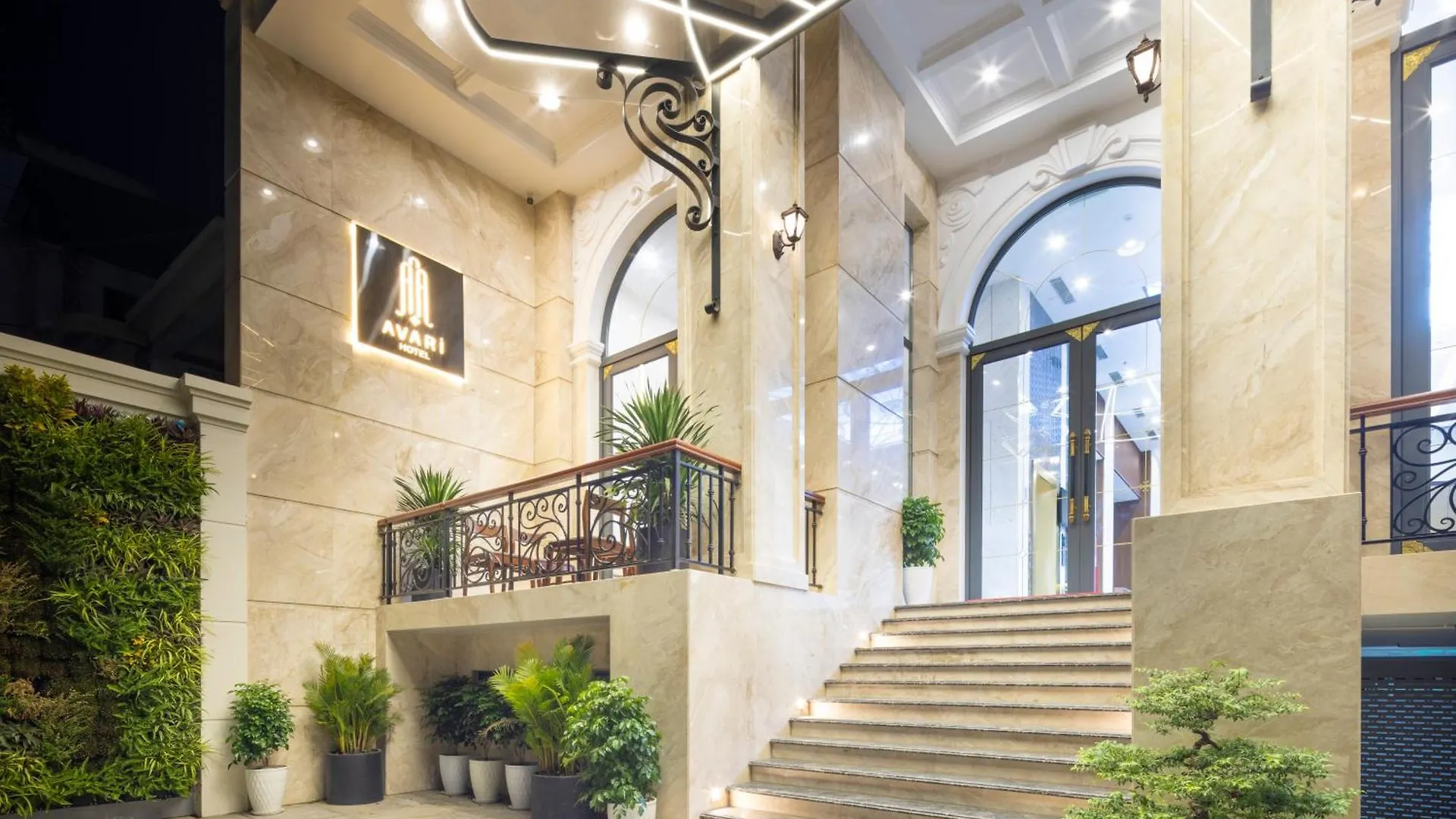 Avari Hotel Nha Trang