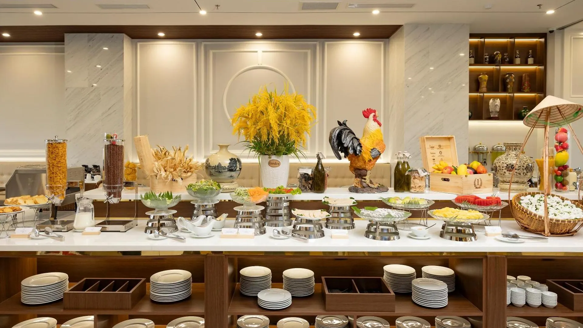Avari Hotel Nha Trang