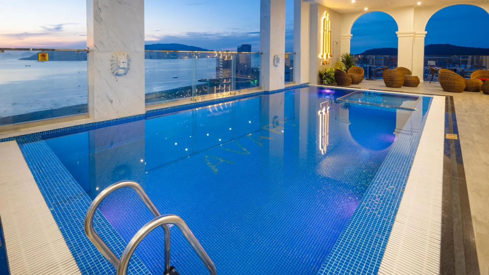 Avari Hotel Nha Trang