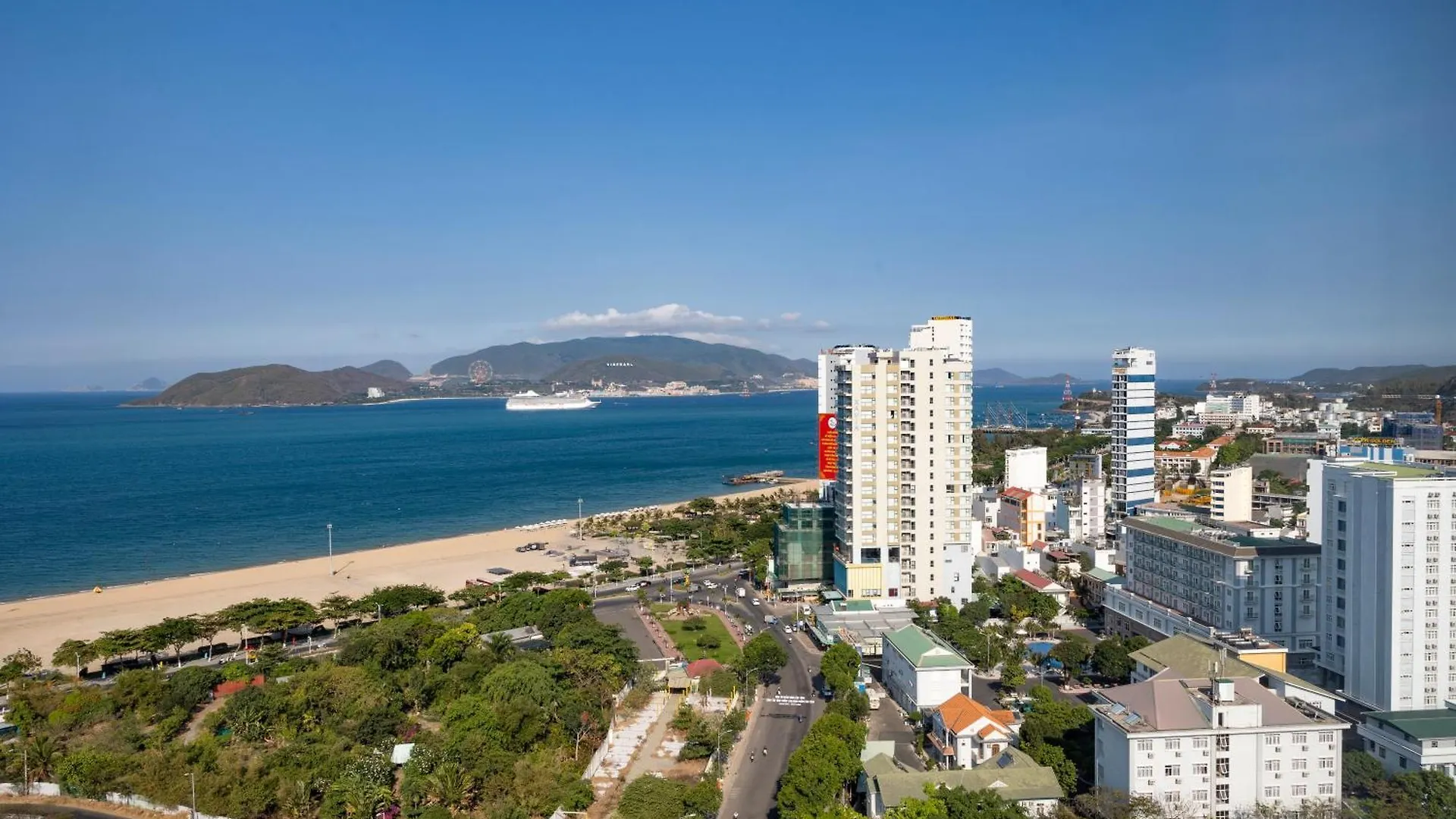 Avari Hotel Nha Trang