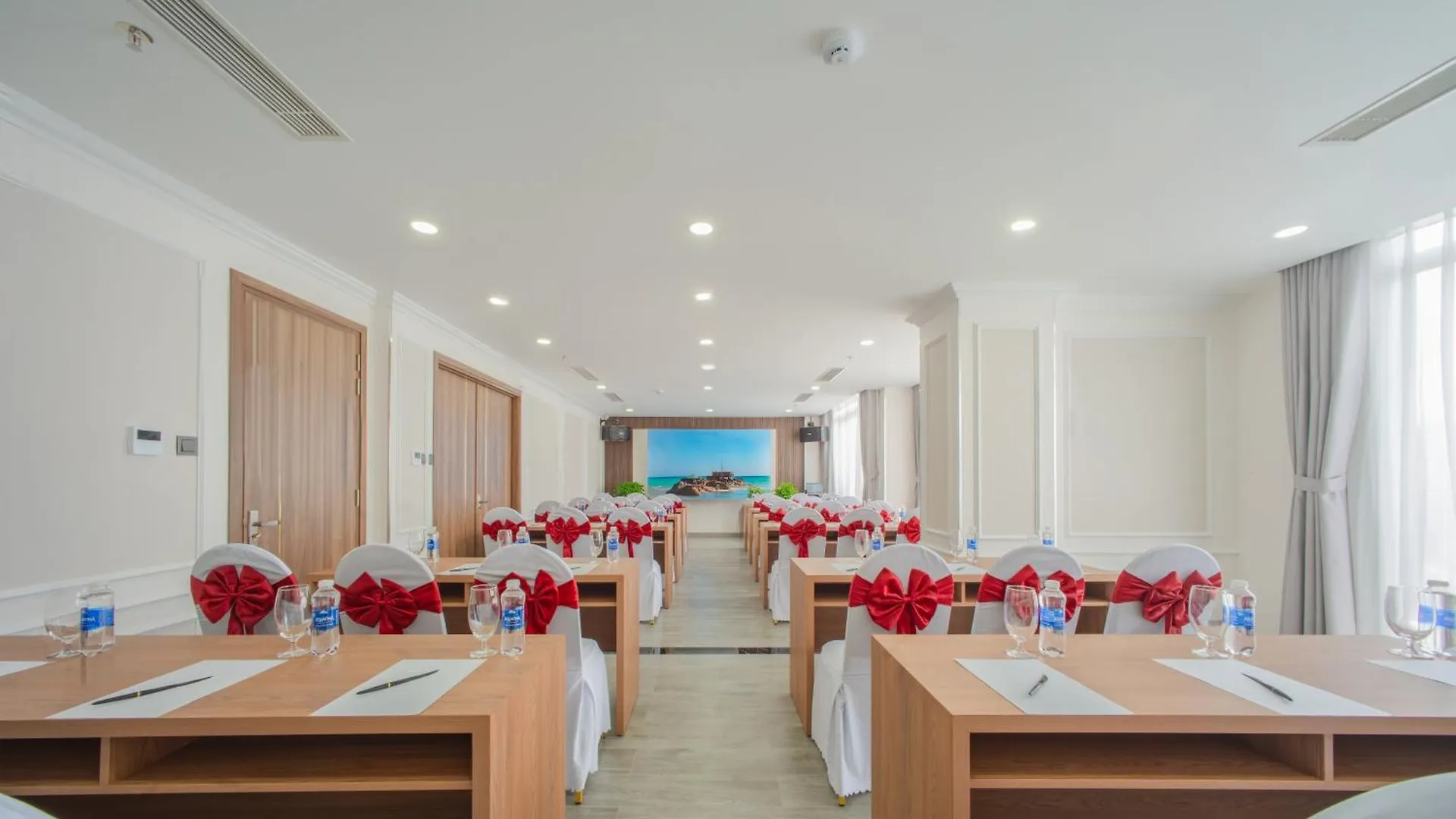 ****  Avari Hotel Nha Trang Vietnam