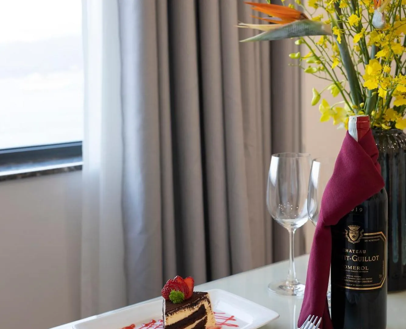 Avari Hotel Nha Trang